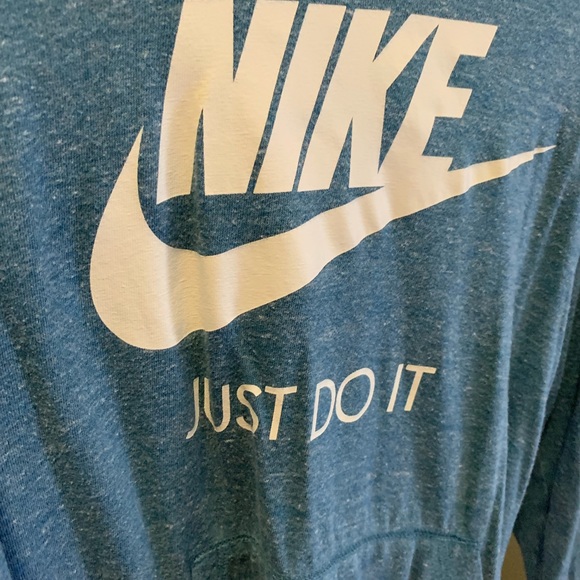 Nike hoodie - Picture 2 of 5